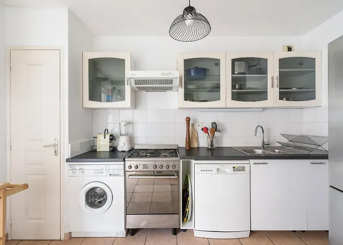 Nice Apartment With Parking Balcon Casa Lyon
